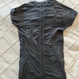 Size 2 grey lululemon short sleeve